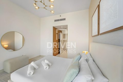 Apartment de 3 dormitorios en BLVD Crescent, UAE No. 83695 17