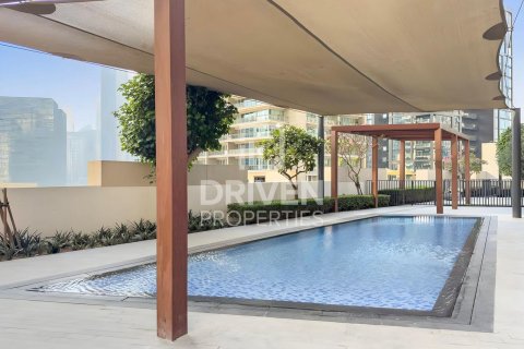 Apartment de 3 dormitorios en BLVD Crescent, UAE No. 83695 6