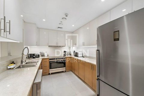 Apartment de 3 dormitorios en BLVD Crescent, UAE No. 83695 21
