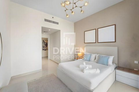 Apartment de 3 dormitorios en BLVD Crescent, UAE No. 83695 5