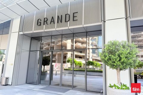 Apartment de 2 dormitorios en Dubai, UAE No. 147651 18