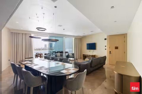 Apartment de 3 dormitorios en Palm Jumeirah, UAE No. 147650 3