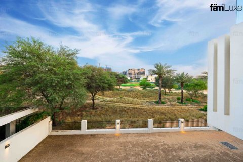 8 bedrooms Villa in Dubai, UAE No. 199414 4