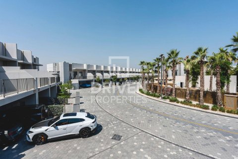 Townhouse de 4 dormitorios en Mohammed Bin Rashid City, UAE No. 192289 16