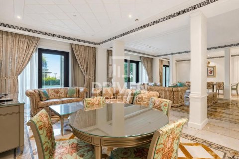 Дуплекс с 3 спальнями в Palazzo Versace, ОАЭ №192290 13