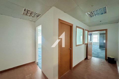 186مربع، مكتب في Sheikh Zayed Road, الإمارات العربية المتحدة رقم 146557 5
