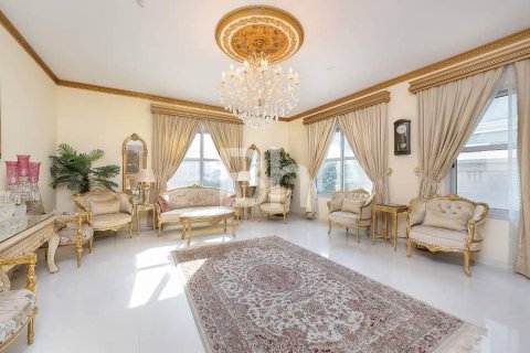 Villa de 5 dormitorios  No. 113630 6