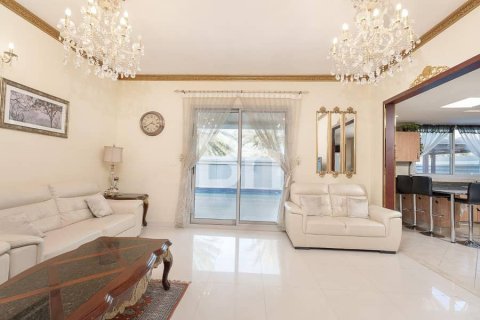 Villa de 5 dormitorios  No. 113630 19