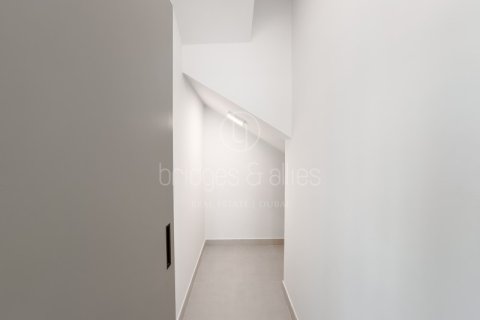 4 غرف نوم فيلا  رقم 131718 25