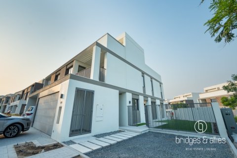 4 غرف نوم فيلا  رقم 131719 21