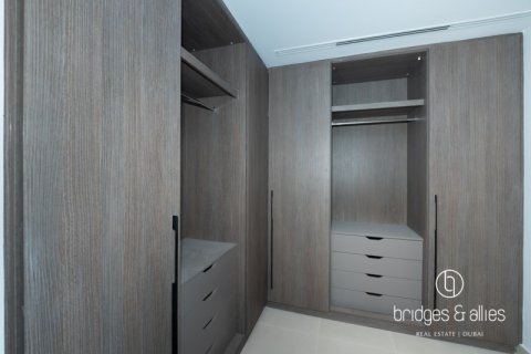 4 غرف نوم فيلا  رقم 131719 10