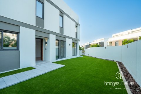 4 غرف نوم فيلا  رقم 131719 2