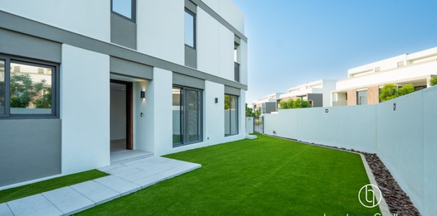 4 غرف نوم فيلا  رقم 131719