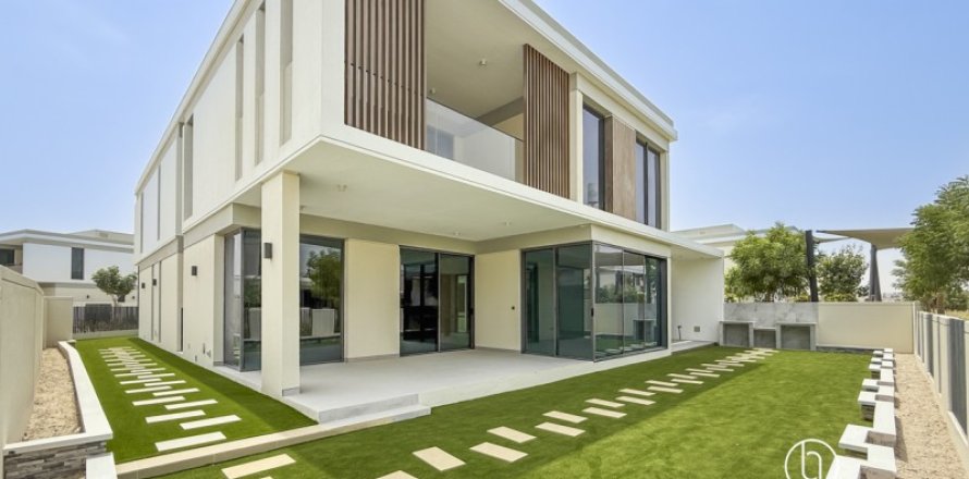 5 غرفة نوم  فيلا  رقم 131721