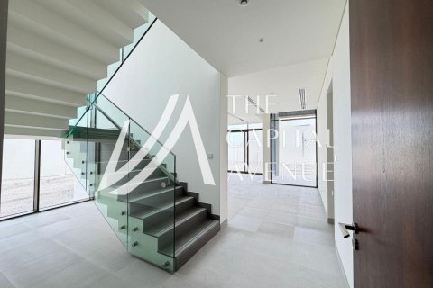 Villa de 4 chambres à Abu Dhabi, UAE No. 185555 4