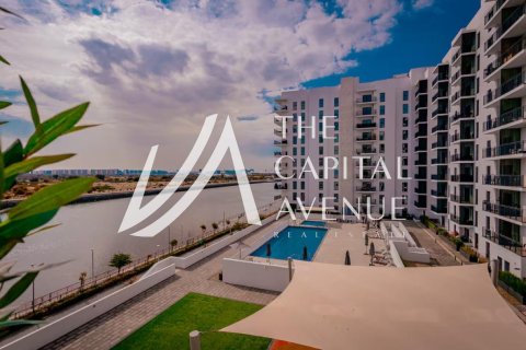 Apartment de 2 dormitorios en  Yas Island, UAE No. 185553