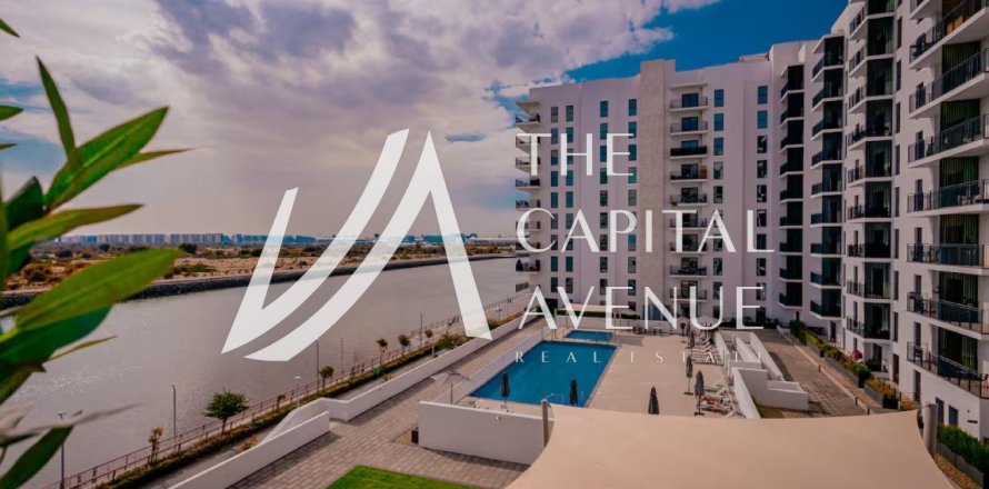 Apartment de 2 dormitorios en  Yas Island, UAE No. 185553