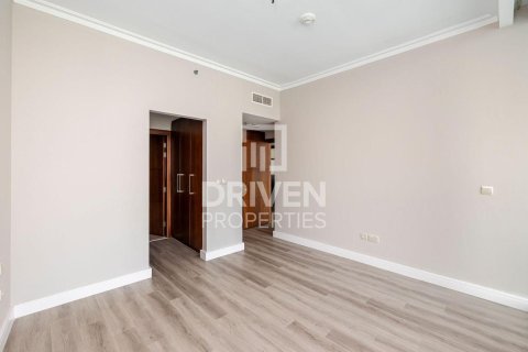 3 bedrooms Apartment in Burj Vista, UAE No. 193319 10