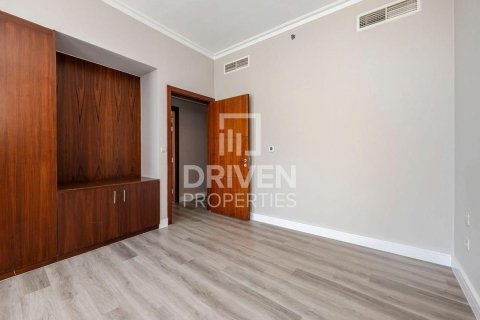 3 bedrooms Apartment in Burj Vista, UAE No. 193319 11
