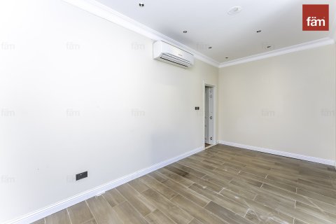 5 bedrooms Villa No. 126934 9