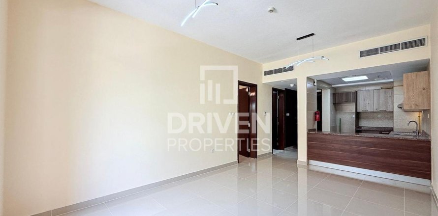 1 غرف نوم شقة في District 12, الإمارات العربية المتحدة رقم 189632