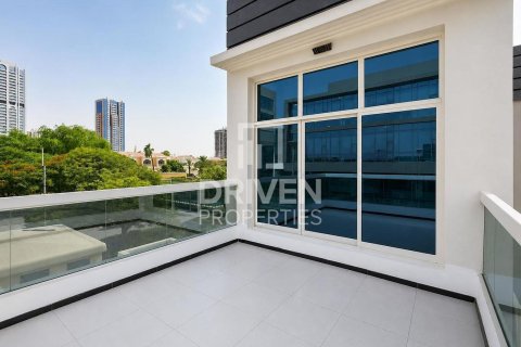 3 bedrooms Villa in Al Barsha South, UAE No. 189634 11