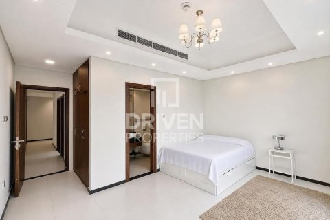 3 bedrooms Villa in Al Barsha South, UAE No. 189634 16