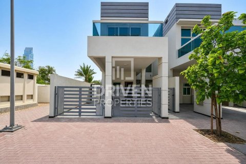 3 bedrooms Villa in Al Barsha South, UAE No. 189634 4