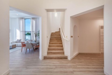5 bedrooms Villa  No. 107747 23