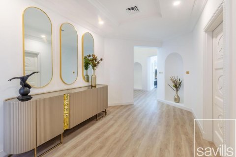 5 bedrooms Villa  No. 107747 24