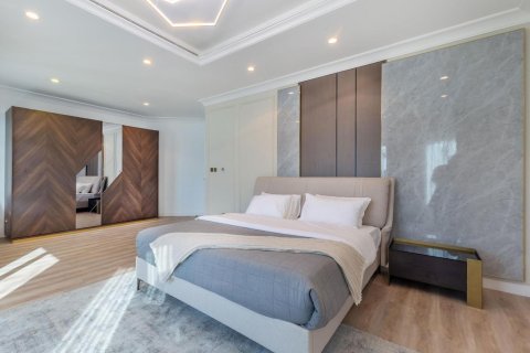 5 bedrooms Villa  No. 107747 19