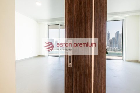 Appartement de 2 chambres à EMAAR Beachfront, UAE No. 132500 11