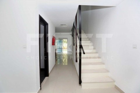 Villa de 2 dormitorios en Abu Dhabi, UAE No. 172369 14