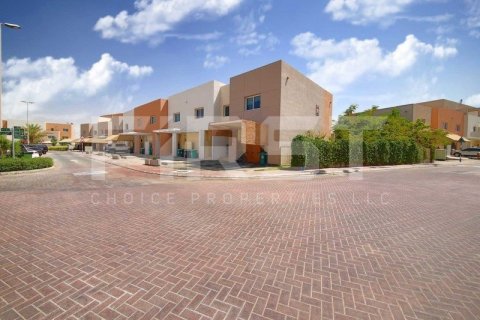Villa de 2 dormitorios en Abu Dhabi, UAE No. 172369 15