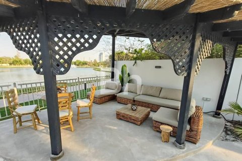 Villa de 5 chambres  No. 113884 8