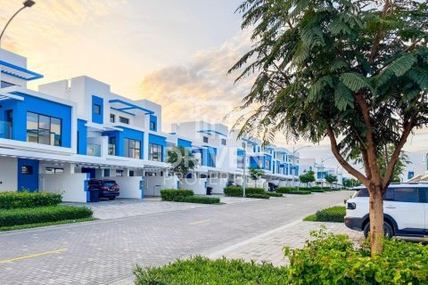 Таунхаус с 4 спальнями в Damac Lagoons, ОАЭ №192171 21