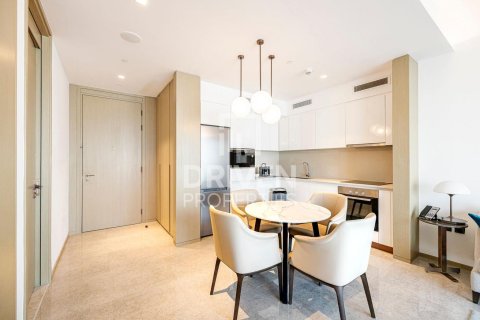 Квартира с 1 спальней в Address Harbour Point, ОАЭ №192175 13