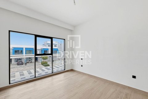 5 bedrooms Townhouse in Damac Lagoons, UAE No. 192174 9