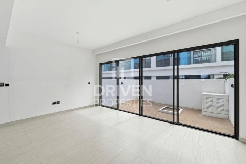 5 bedrooms Townhouse in Damac Lagoons, UAE No. 192173 4