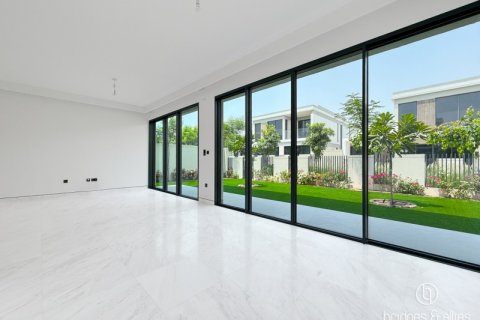 Villa de 4 dormitorios en Tilal Al Ghaf, UAE No. 146412 3