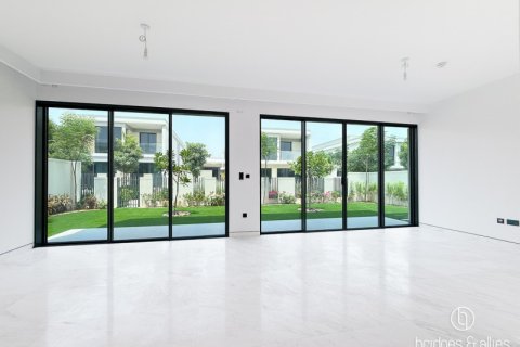 Villa de 4 dormitorios en Tilal Al Ghaf, UAE No. 146412 4