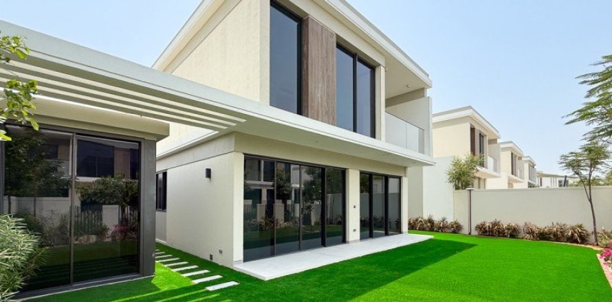 Villa de 4 dormitorios en Tilal Al Ghaf, UAE No. 146412