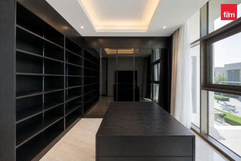 5 bedrooms Villa in Dubai, UAE No. 187835 9