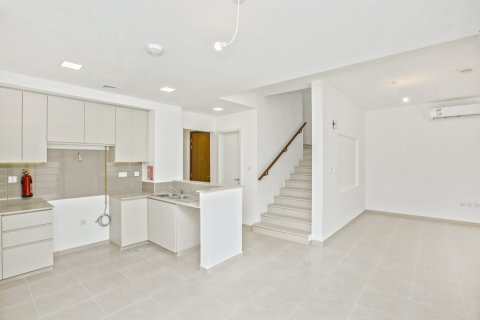 Townhouse de 3 dormitorios en Zahra Townhouses, UAE No. 137559