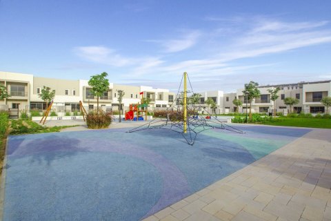 Таунхаус с 3 спальнями в Zahra Townhouses, ОАЭ №137559 5