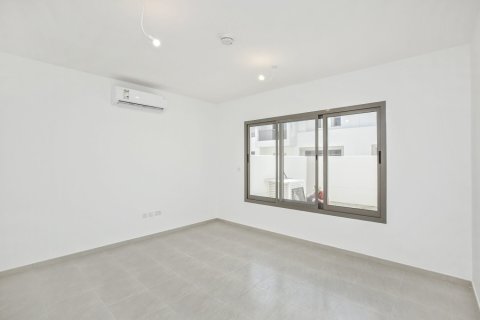 Таунхаус с 3 спальнями в Zahra Townhouses, ОАЭ №137559 8