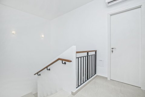 Таунхаус с 3 спальнями в Zahra Townhouses, ОАЭ №137559 12