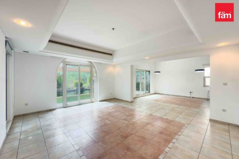 Villa de 5 dormitorios  No. 115429 31