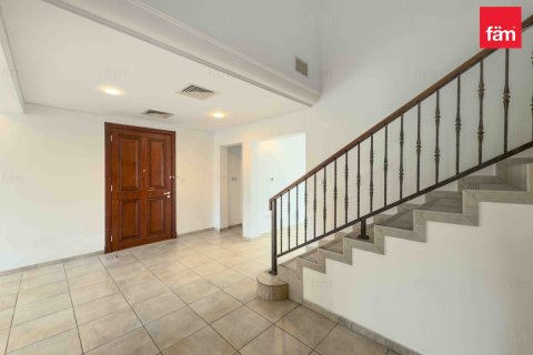 Villa de 5 dormitorios  No. 115429 23