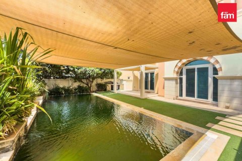 Villa de 5 dormitorios  No. 115429 5